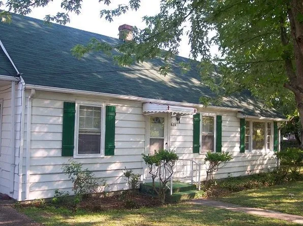 824 18th St, Newport News, VA 23607