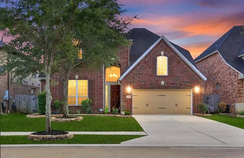 6718 Sotoria Ln
