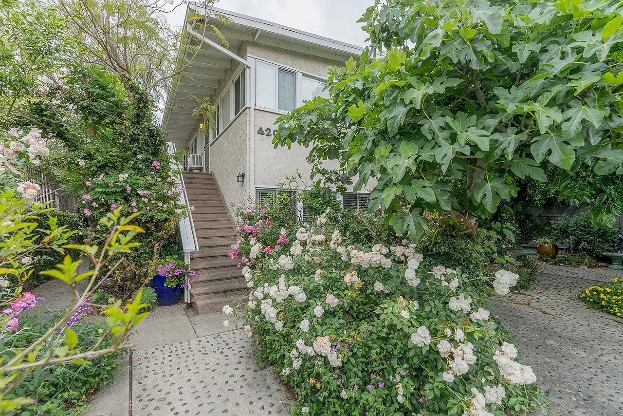 1 bed, 750 sqft, $2,250 — Photo 1