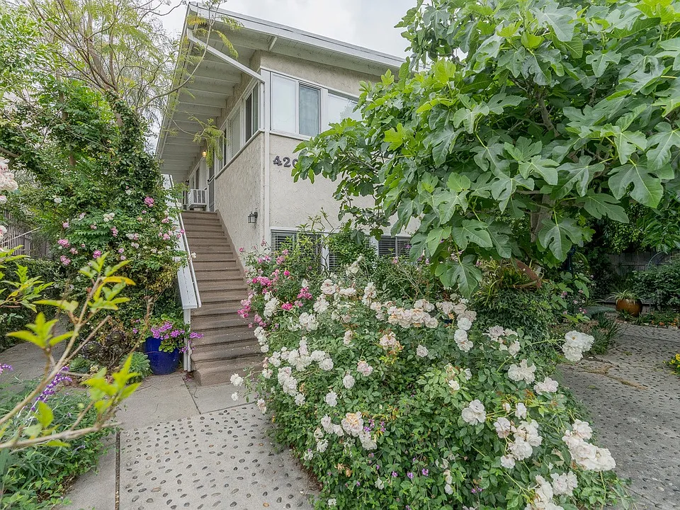 4209 Radford Ave #7