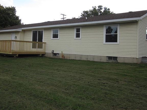 4th image of 8020 B Ave