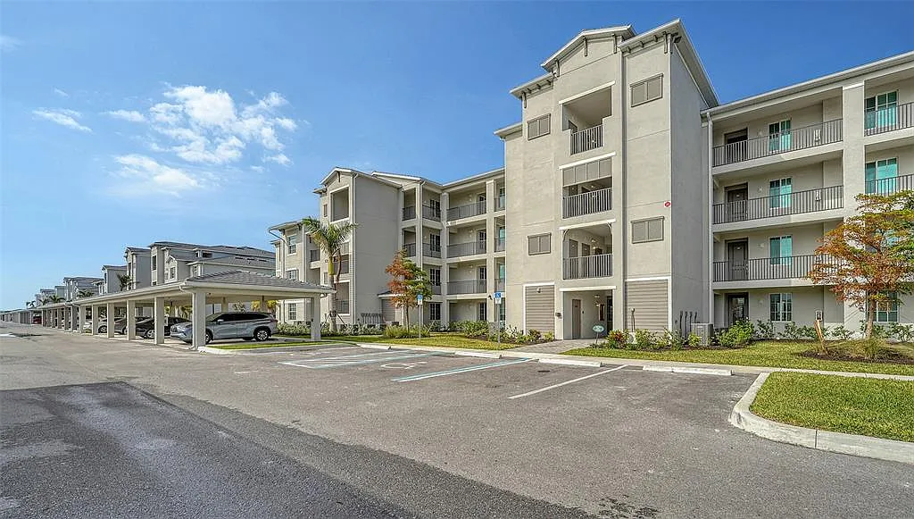 2 bed, 2.0 bath, 1154 sqft, $6,000 — Photo 4