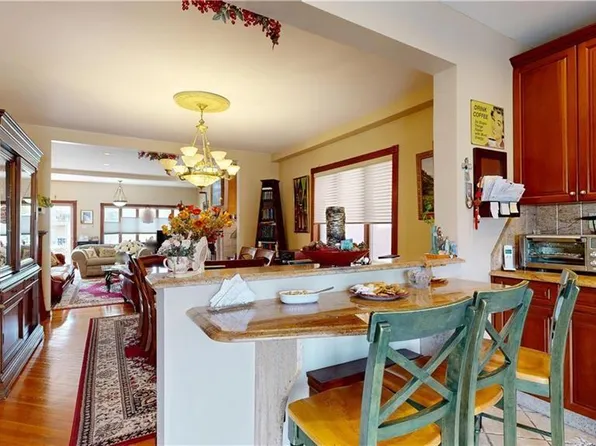 949 72nd Street image 13 of 33