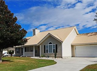 328 Crossbridge Dr, Brunswick, GA 31525