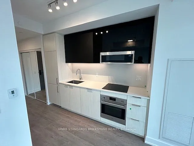 308 Jarvis St #1704 — Photo 3