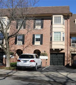 206-03 Lori Dr #62-L, Bayside, NY, 11360