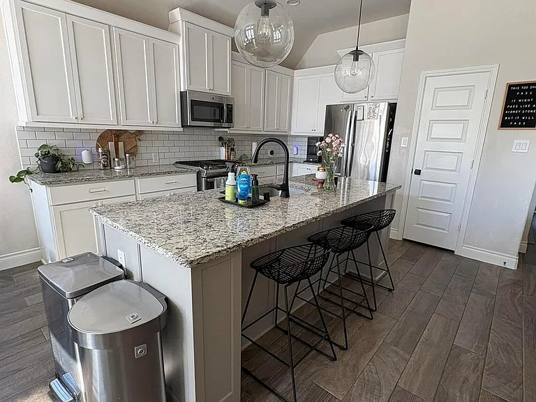 2231 Blackhawk Ridge Ln — Photo 3
