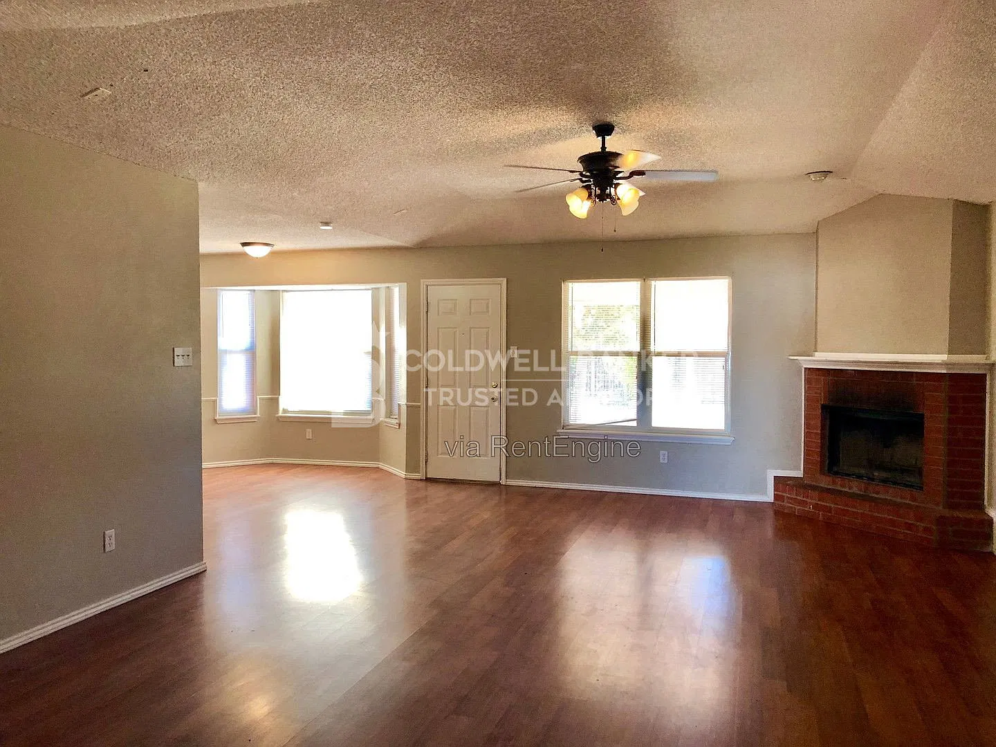 3 bed, 2.0 bath, 1518 sqft, $1,500 — Photo 2