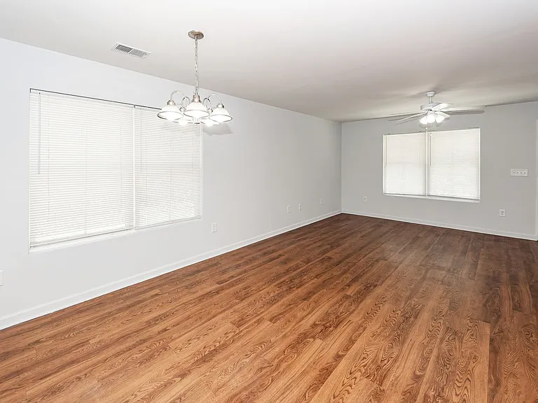 211 White St #B — Photo 9