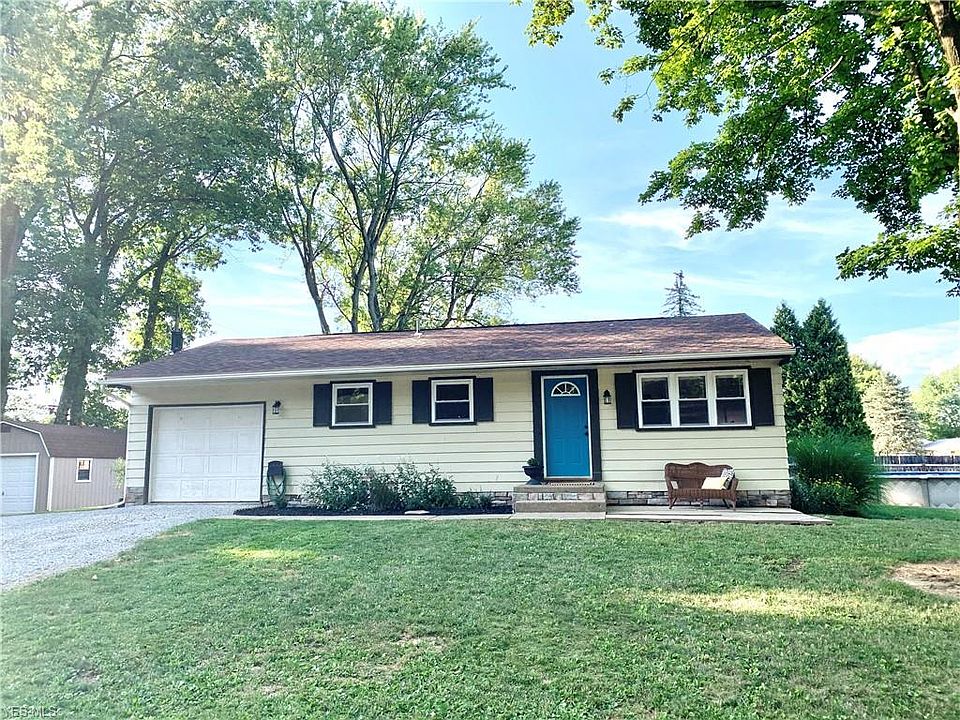 1st image of 7696 Gail Dr