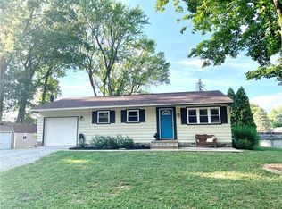7696 Gail Dr, Apple Creek, OH 44606