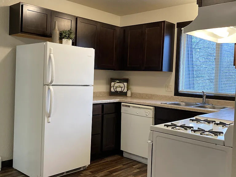 1403 N Washington Ave — Photo 10