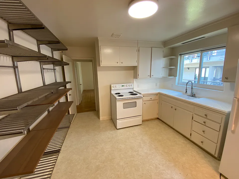 Bright kitchen