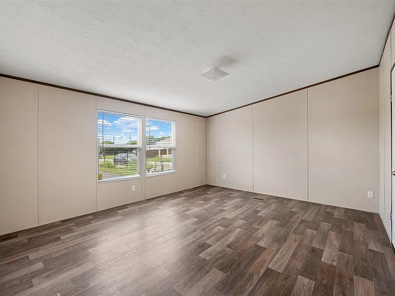 360 Shady Oaks #B — Photo 20