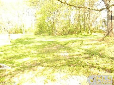 4th image of 215 Chapel Hill Dr
