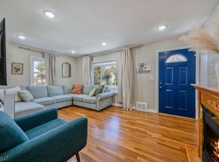14 Farmingdale Ave, Bloomfield, NJ 07003