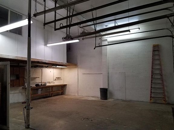2nd image of 1016 Coffman St #1/2