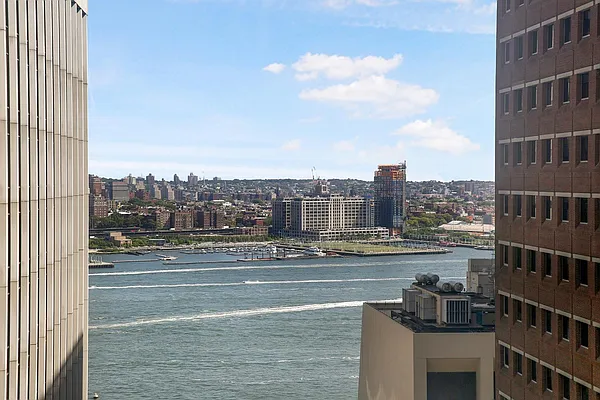 Sold by R New York | media 4