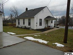 2nd image of 7991 Grayson Rd