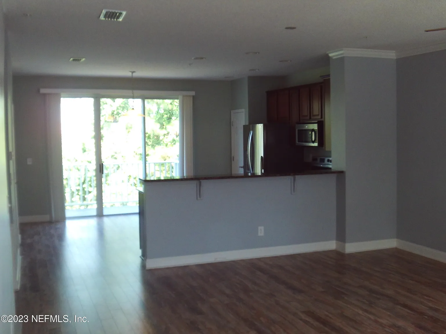 2 bed, 4.0 bath, 2142 sqft, $2,350 — Photo 4