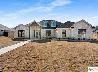 8419 Annas Spring Dr, Salado, TX 76571