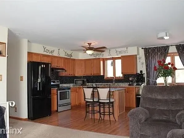 32A Saint George Pl, Schenectady, NY 12304