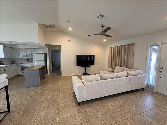 2nd image of 3806 SW 6TH AVENUE