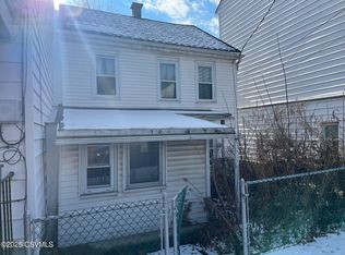 1044 W Water St, Coal Township, PA