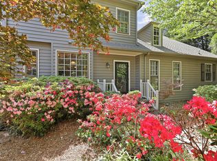 902 Albany Ct, Raleigh, NC 27615