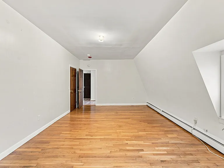 85 Parade St #3 — Photo 7