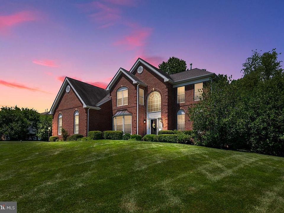 1st image of 2108 Creeks Farm Ln