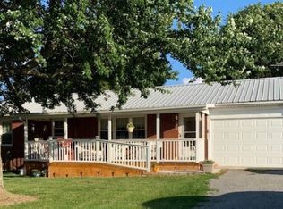 635 Sparksville Rd, Columbia, KY 42728