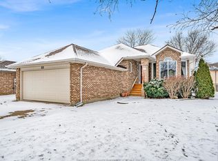 22 Golfway Dr, Essex, ON N8M3E3