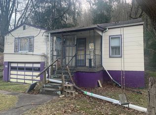 781 Short Creek Rd, Wheeling, WV 26003