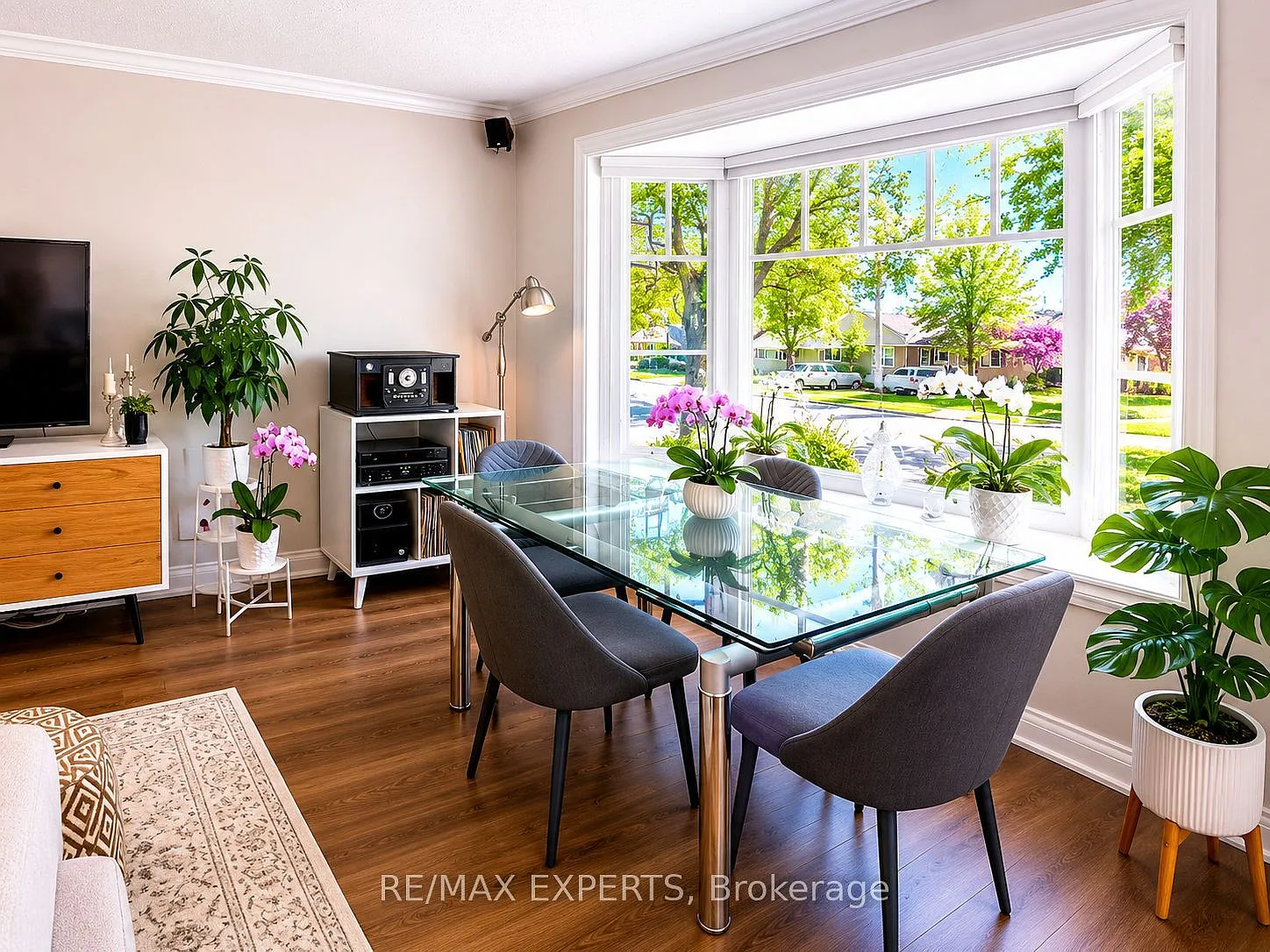 3 bed, $3,299 — Photo 4