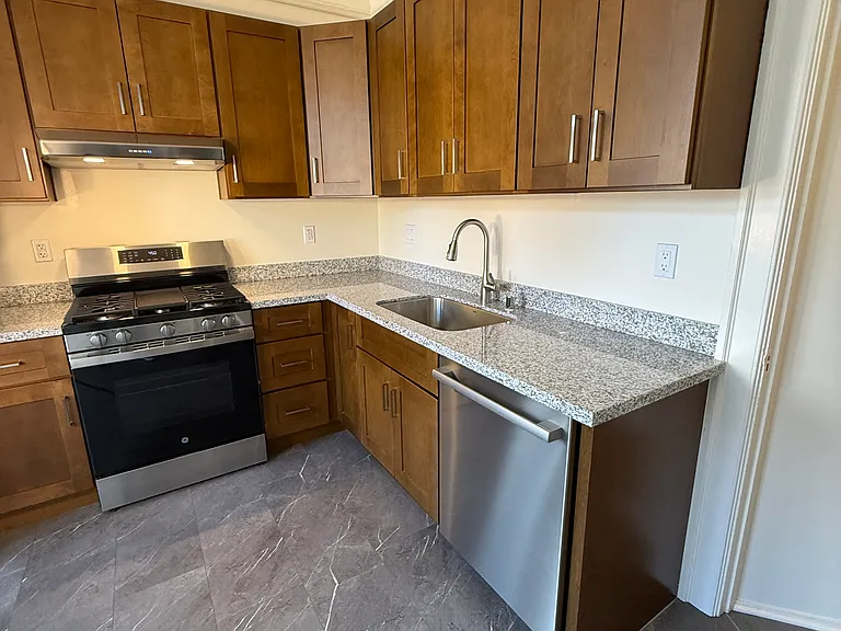 The Bushwick Apartments — Photo 21