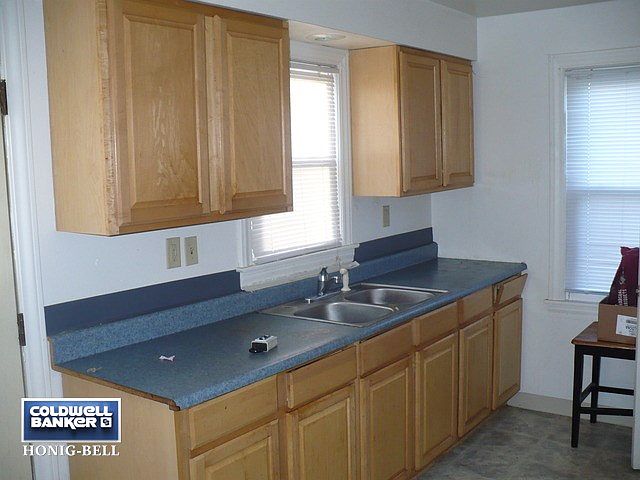 2nd image of 1774 Sunnyside Ave