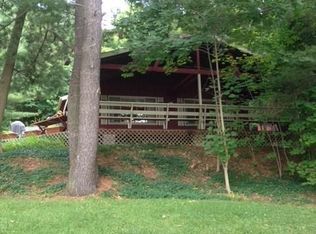 6311 W Bluff Dr, Keuka Park, NY 14478
