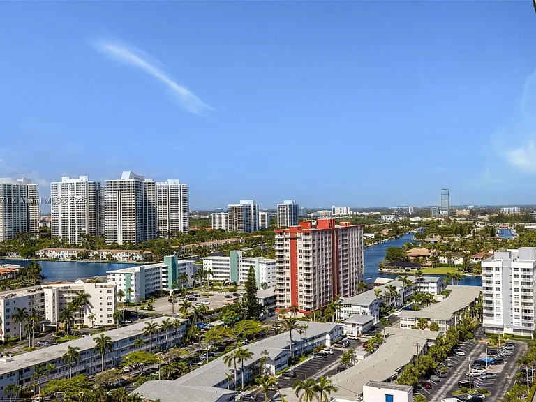 2080 S Ocean Dr #9 — Photo 3