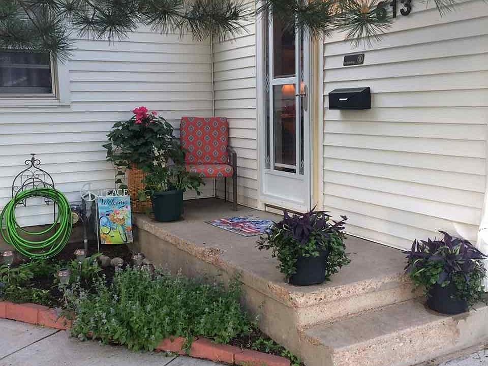 2nd image of 613 W 27th St