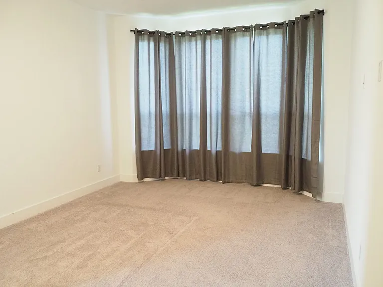 5009 Shadetree St — Photo 13