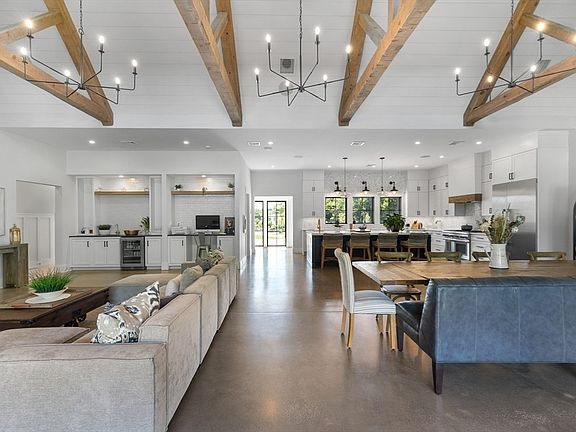 5th image of 195 Lincoln Rd