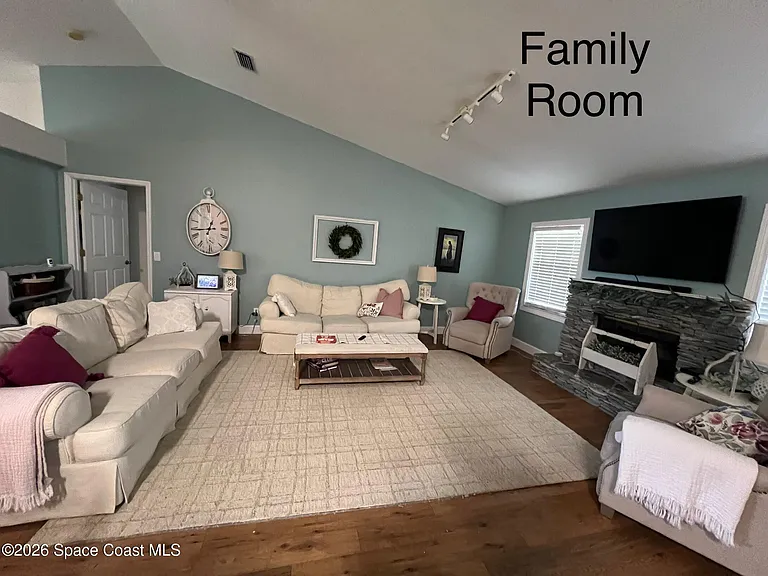 4130 Orion Way — Photo 2