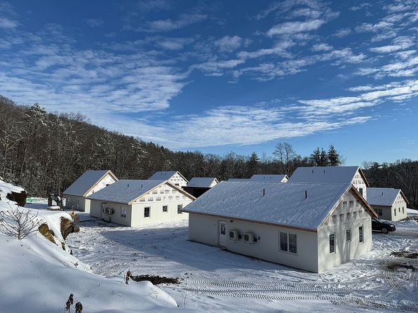 25 Haystack Woods Rd