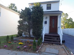 507 W 5th St, Palmyra, NJ 08065