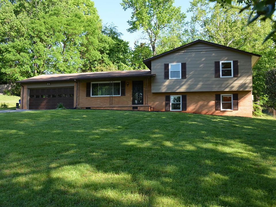 1st image of 402 W Meadecrest Dr