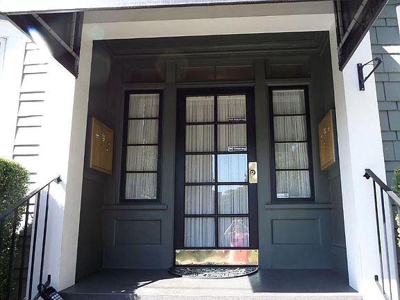 2nd image of 1006 E Prospect St APT C