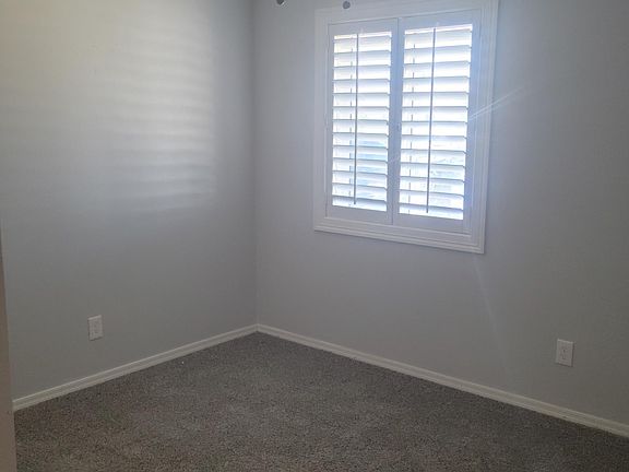 4th image of 1909 W Wood Dr