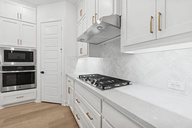 4839 Fuller Dr #703 — Photo 10