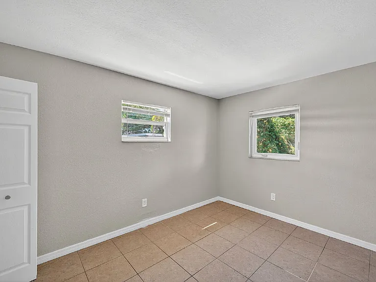 1771 Russell St S #3 — Photo 17